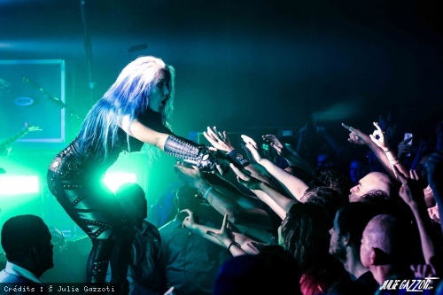 Arch Enemy + the Charm the Fury en concert